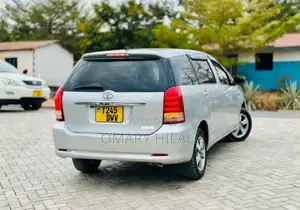 Toyota Wish 2006 Silver