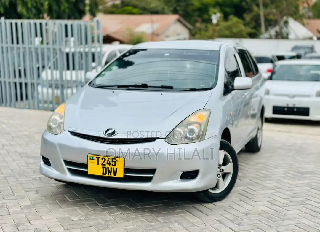 Toyota Wish 2006 Silver