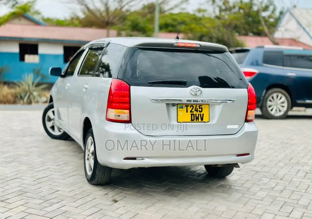Toyota Wish 2006 Silver