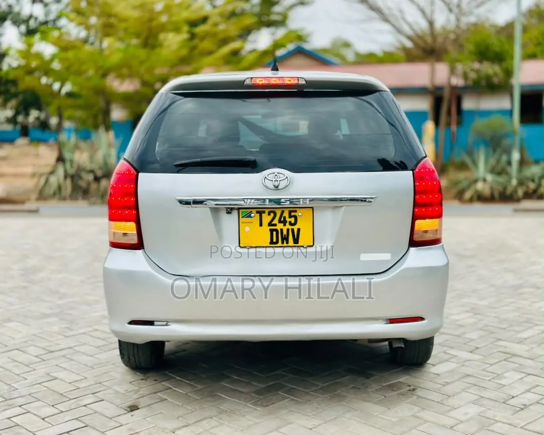 Toyota Wish 2006 Silver