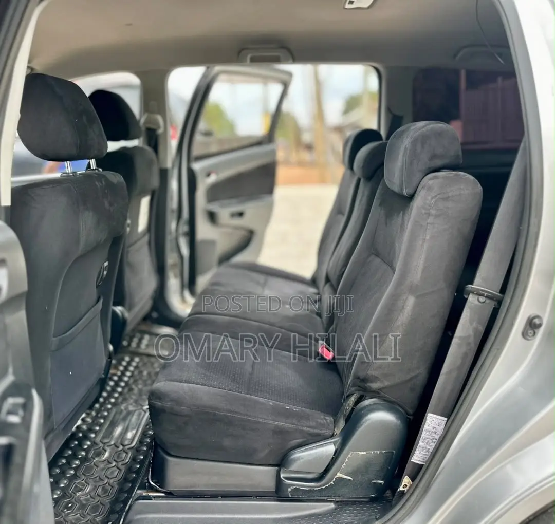 Toyota Wish 2006 Silver