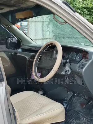 Toyota Noah 2001 Silver
