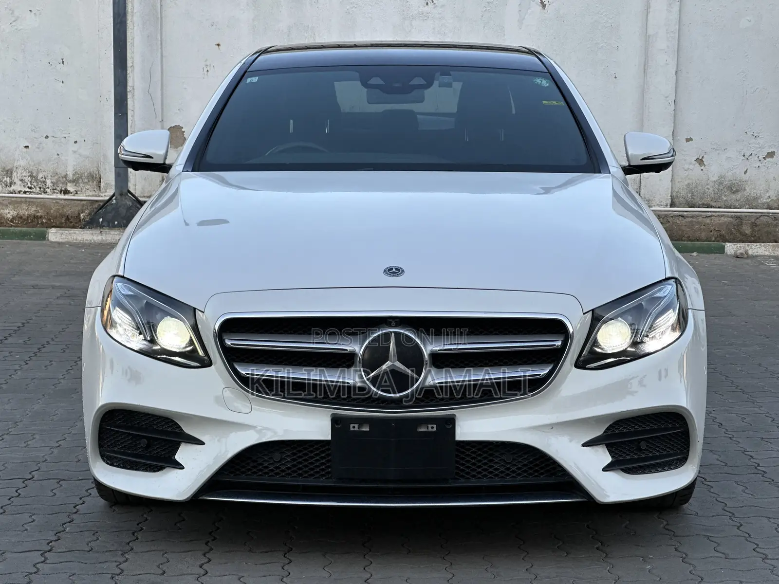 Mercedes-Benz E220 2017 White
