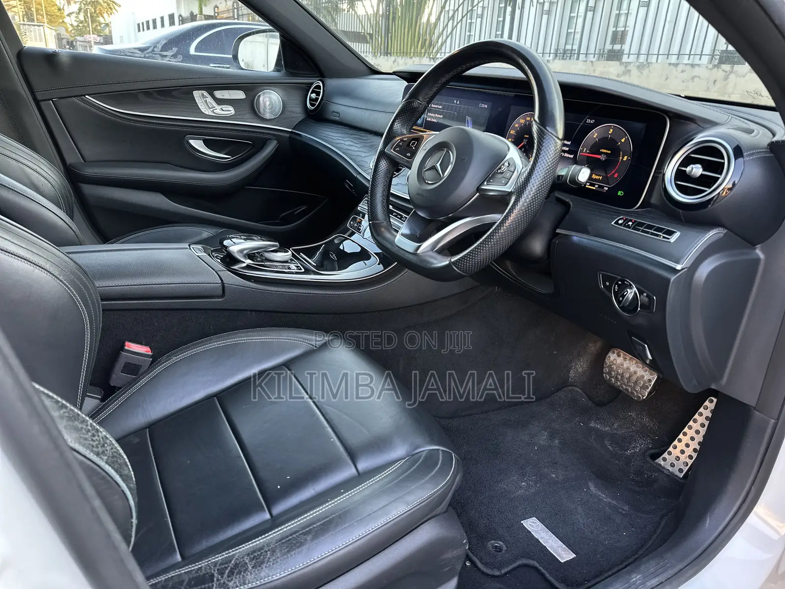 Mercedes-Benz E220 2017 White