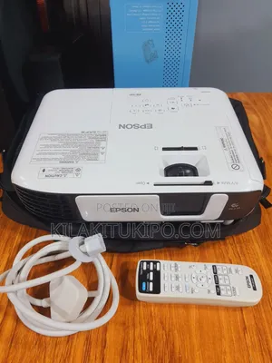 3300l Epson Projector Eb:s41 Very Clean