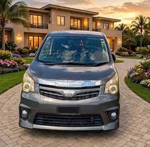 Toyota Noah 2010 Gray