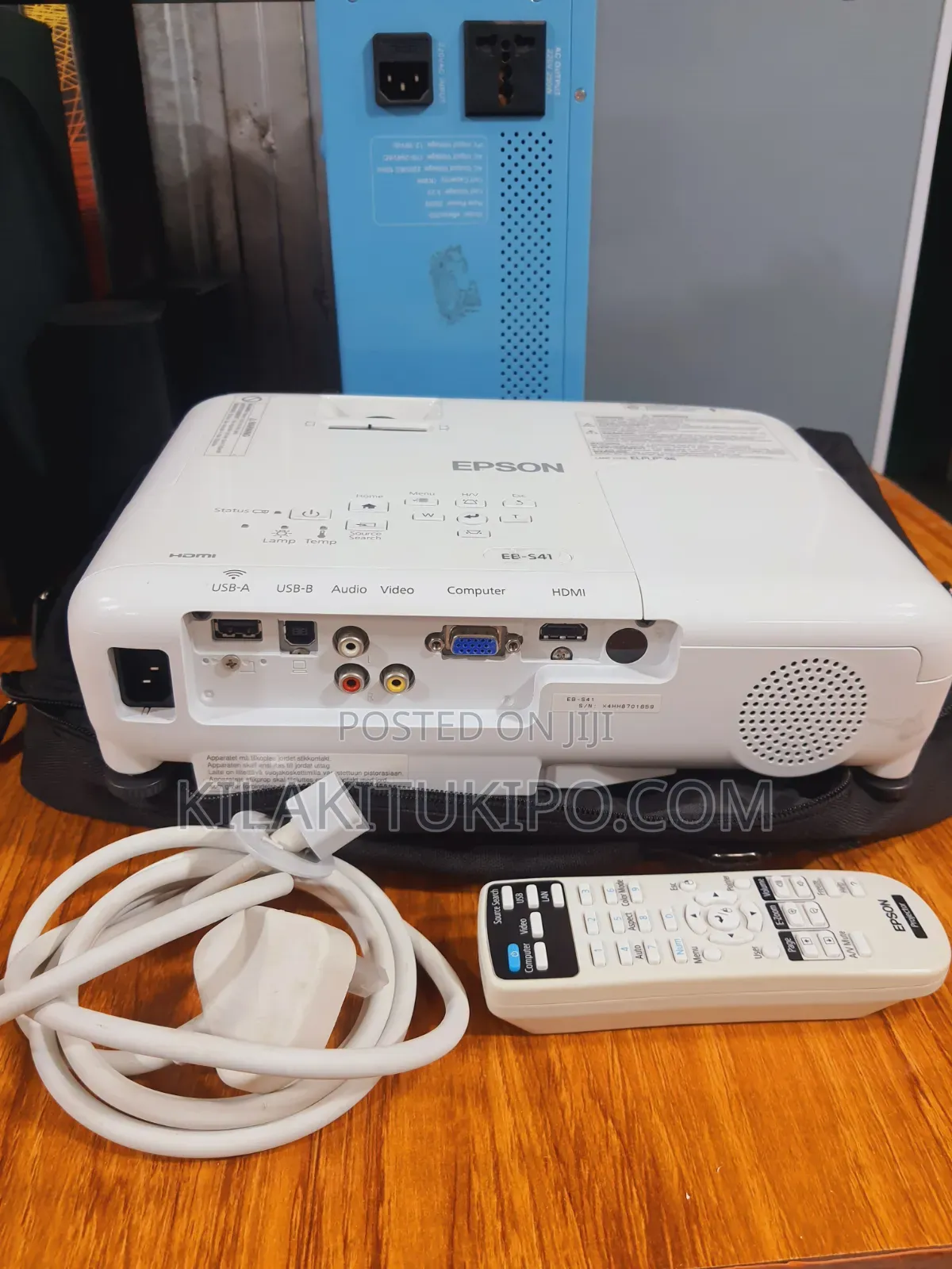 3300l Epson Projector Eb:s41 Very Clean