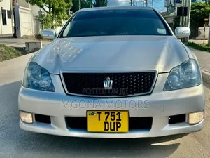 Toyota Crown 2006 Silver