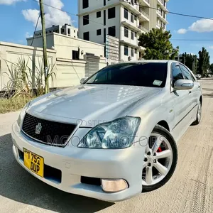 Toyota Crown 2006 Silver