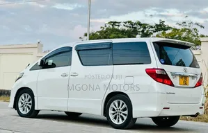 Toyota Alphard 2.4 Petrol AWD 2009 White