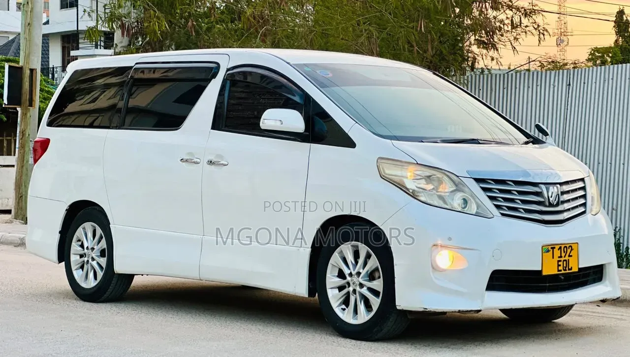 Toyota Alphard 2.4 Petrol AWD 2009 White