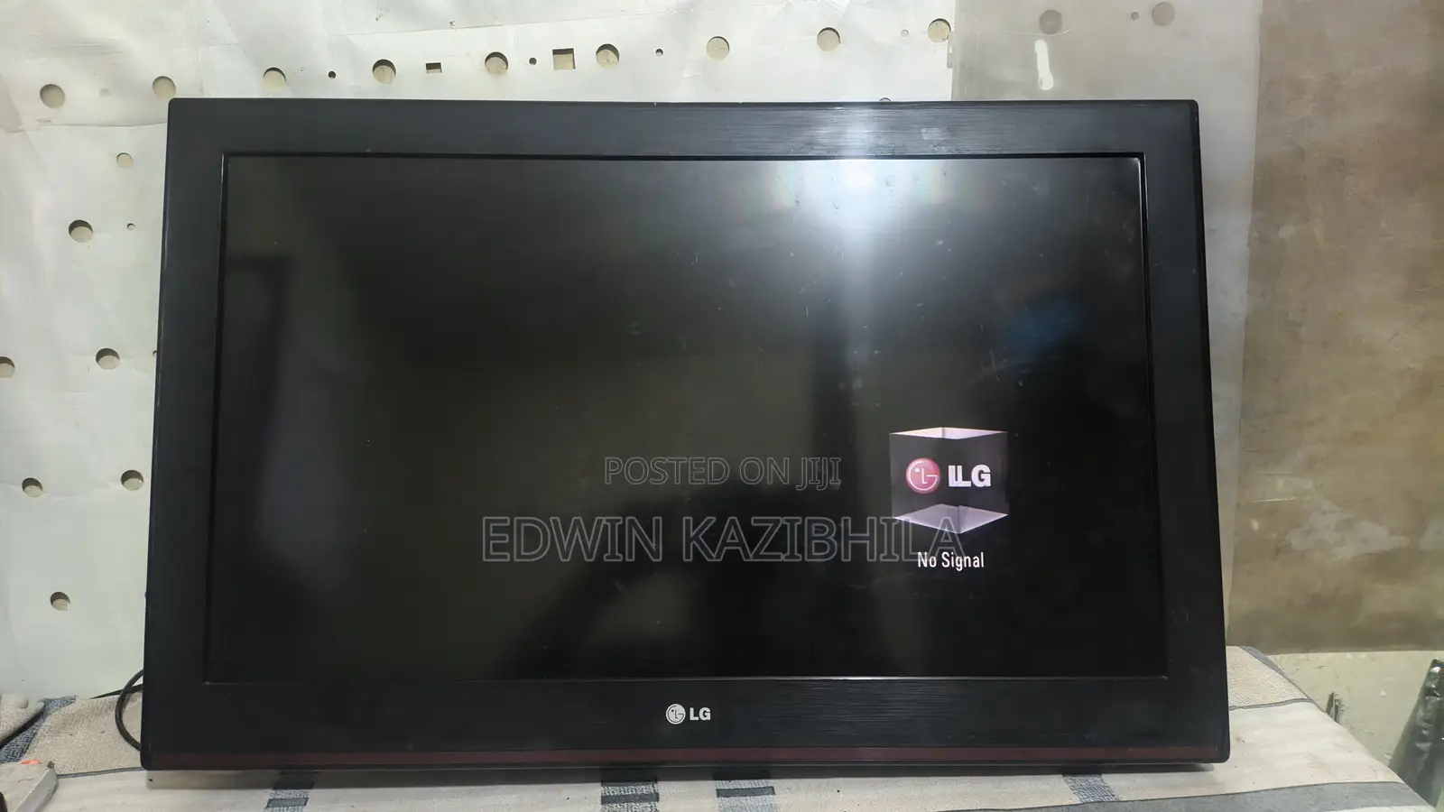 LG TV 32''. Iko Vizuri.