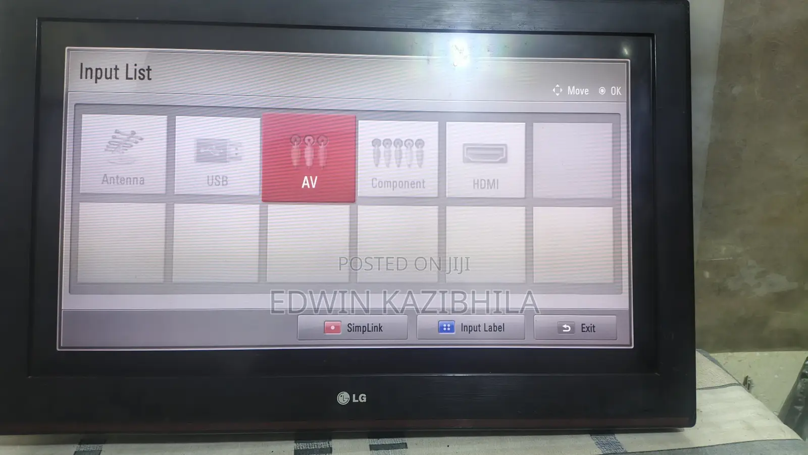 LG TV 32''. Iko Vizuri.