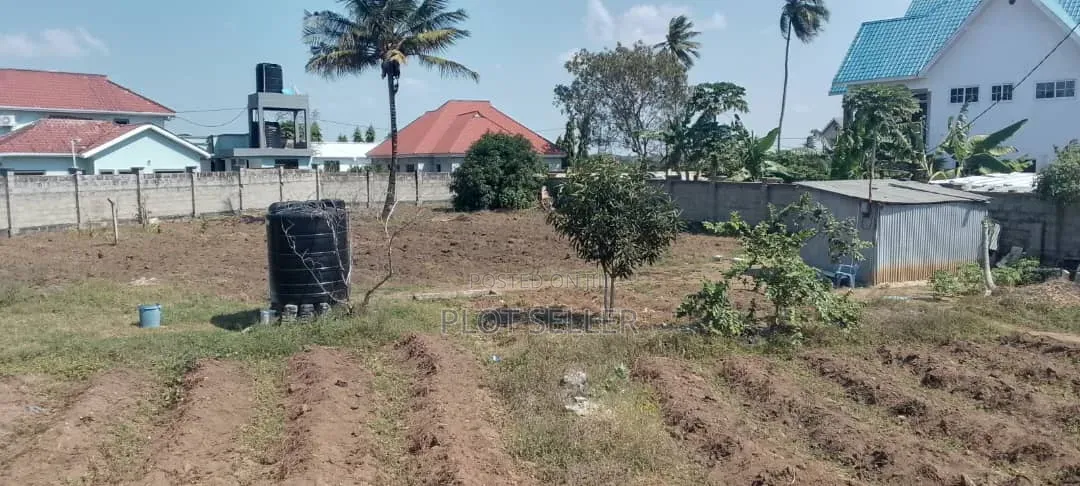 2000 SQM Plot With Title Deed for Sale at Geza Watumishi Housing