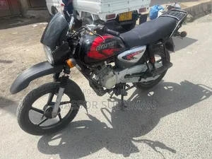 Bajaj Boxer X125 2025 Black