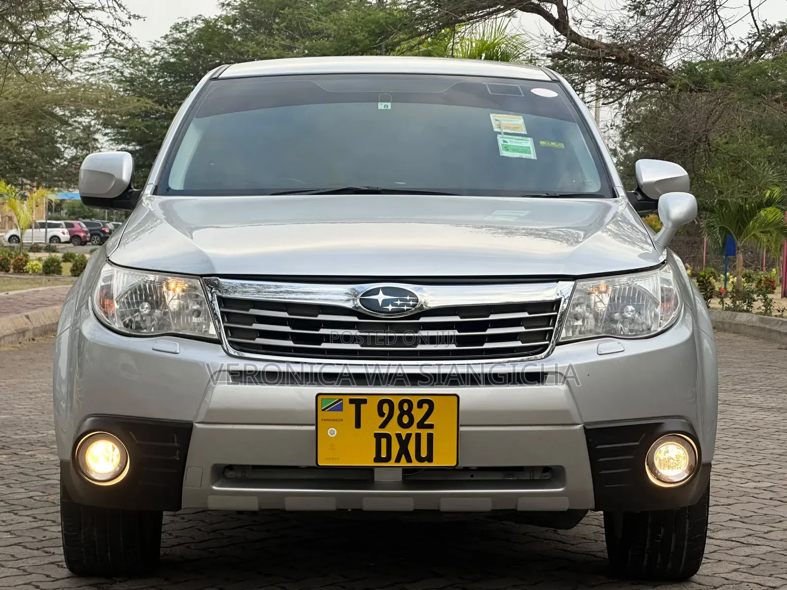 Subaru Forester 2010 Silver