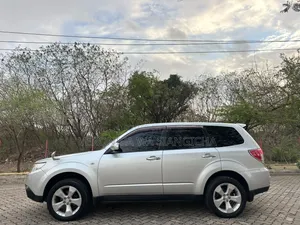 Subaru Forester 2010 Silver