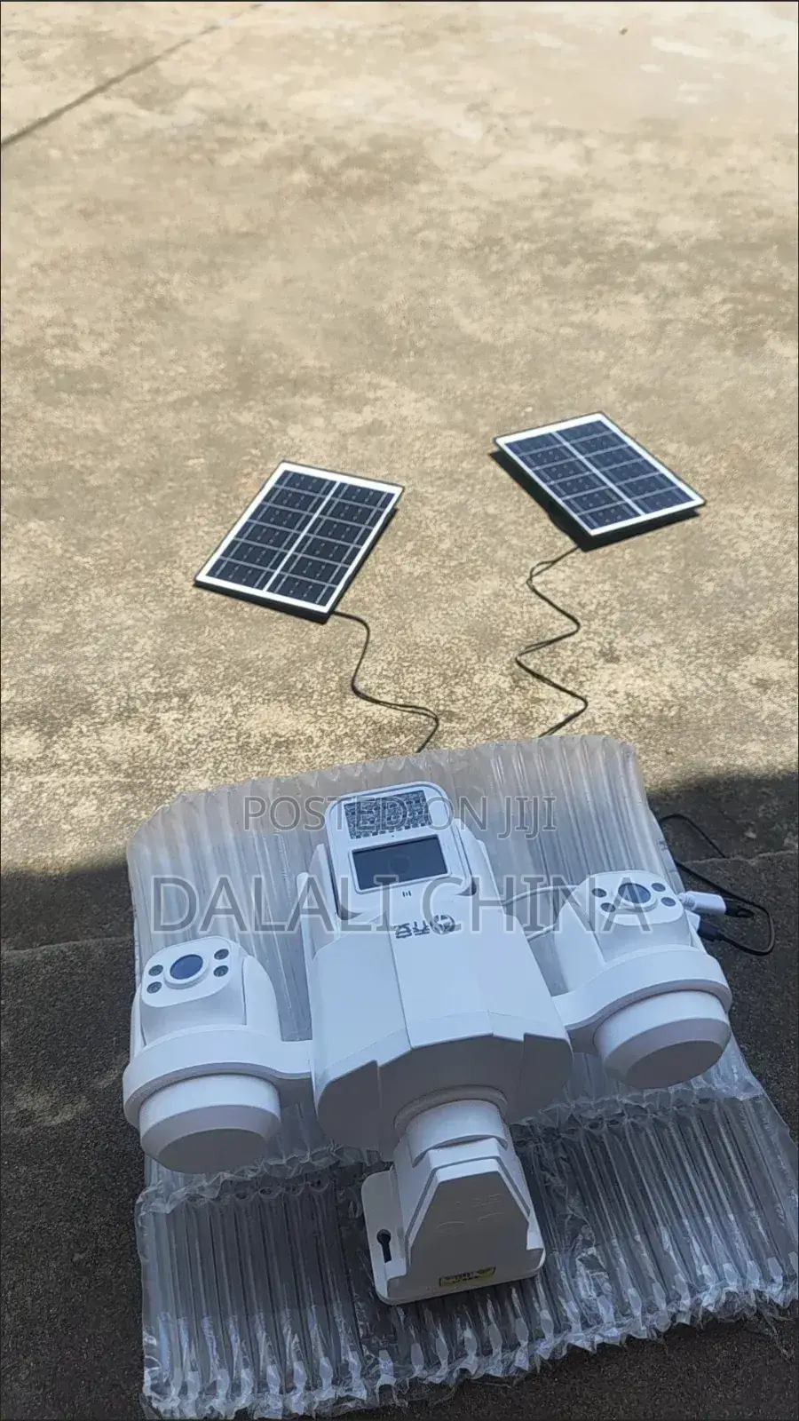 AOV Soler Powered Wireless 3 Lens Camera