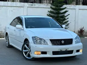 Toyota Crown 2006 Pearl