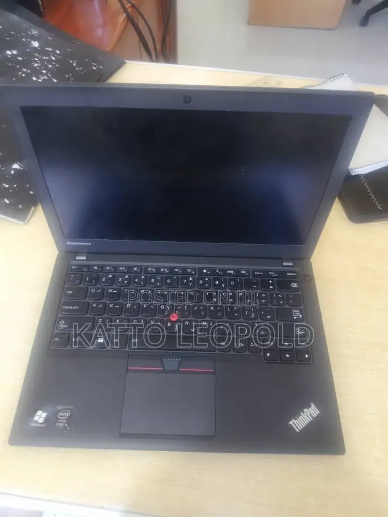 Laptop Lenovo ThinkPad E470 8GB Intel Core i5 HDD 500GB