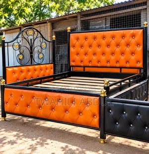 Kitanda Cha Chuma 5kwa6