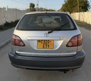 Toyota Harrier 2.2 16V 2001 Silver