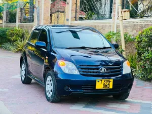 Toyota IST 2004 Blue