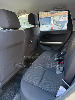 Toyota IST 2004 Gold