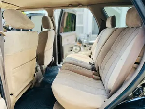 Toyota Hilux Surf 2000 Black