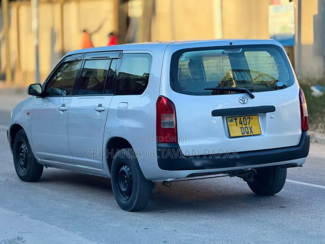 Toyota Probox 2004 Silver