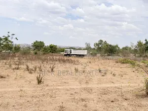 Mashamba Yanauzwa Kigongo Ferry