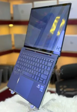 Laptop HP Dragonfly G3 32GB Intel Core i7 HDD 256GB