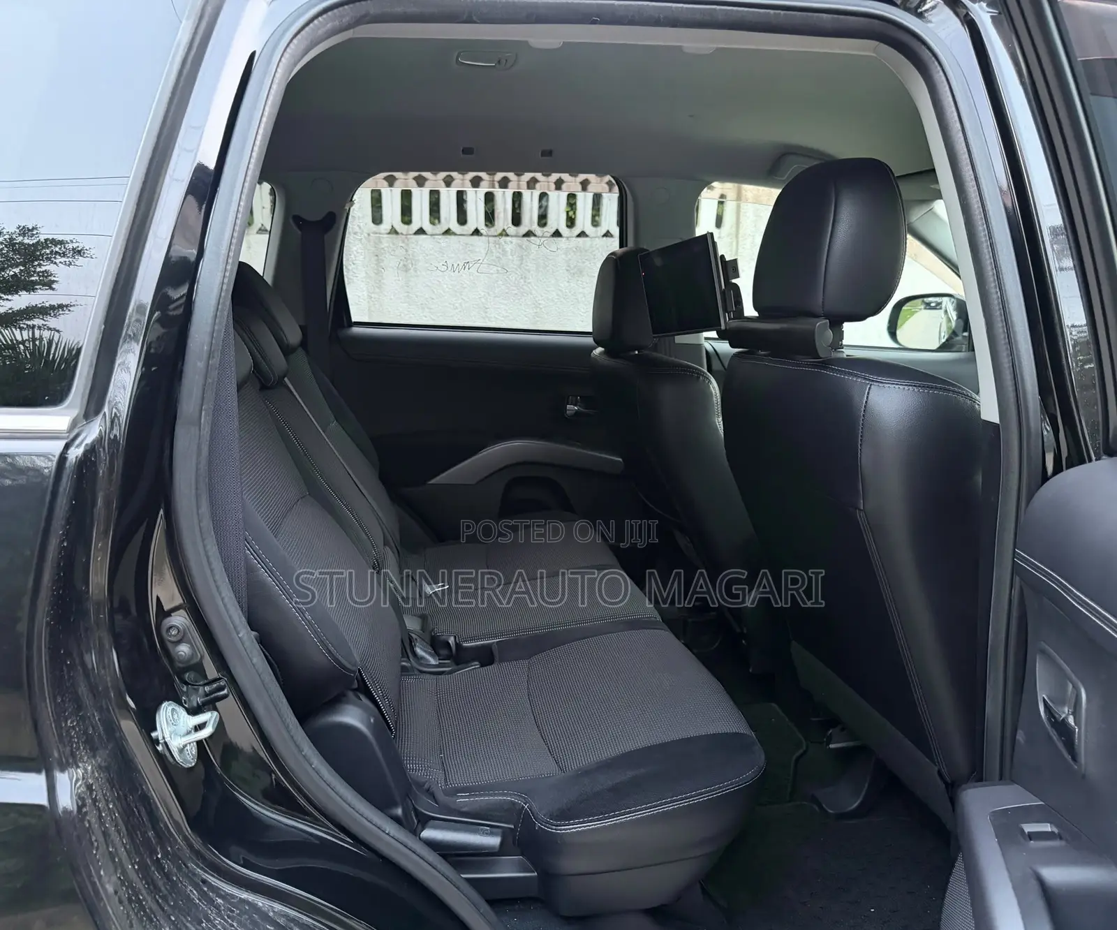 Mitsubishi Outlander 2010 Black