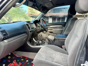 Toyota Land Cruiser Prado 3.0 D-4D 3dr 2006 Gray