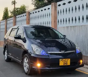 Toyota Wish 2005 Blue