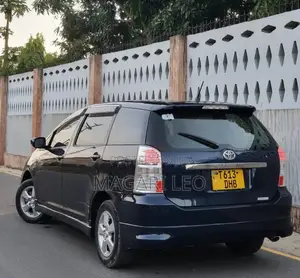 Toyota Wish 2005 Blue