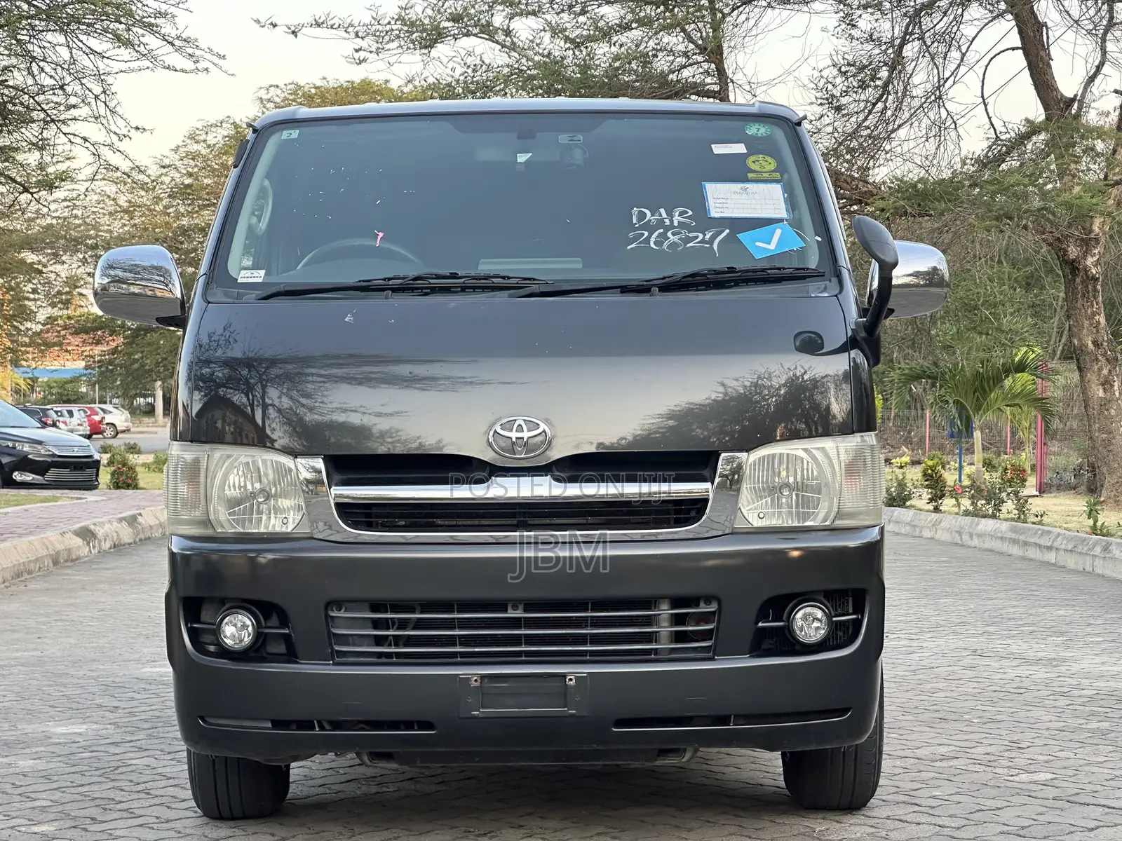 Toyota HiAce 2005 Grey