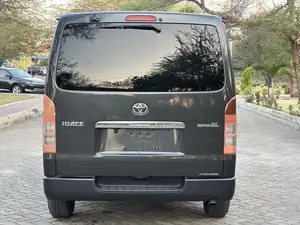 Toyota HiAce 2005 Grey