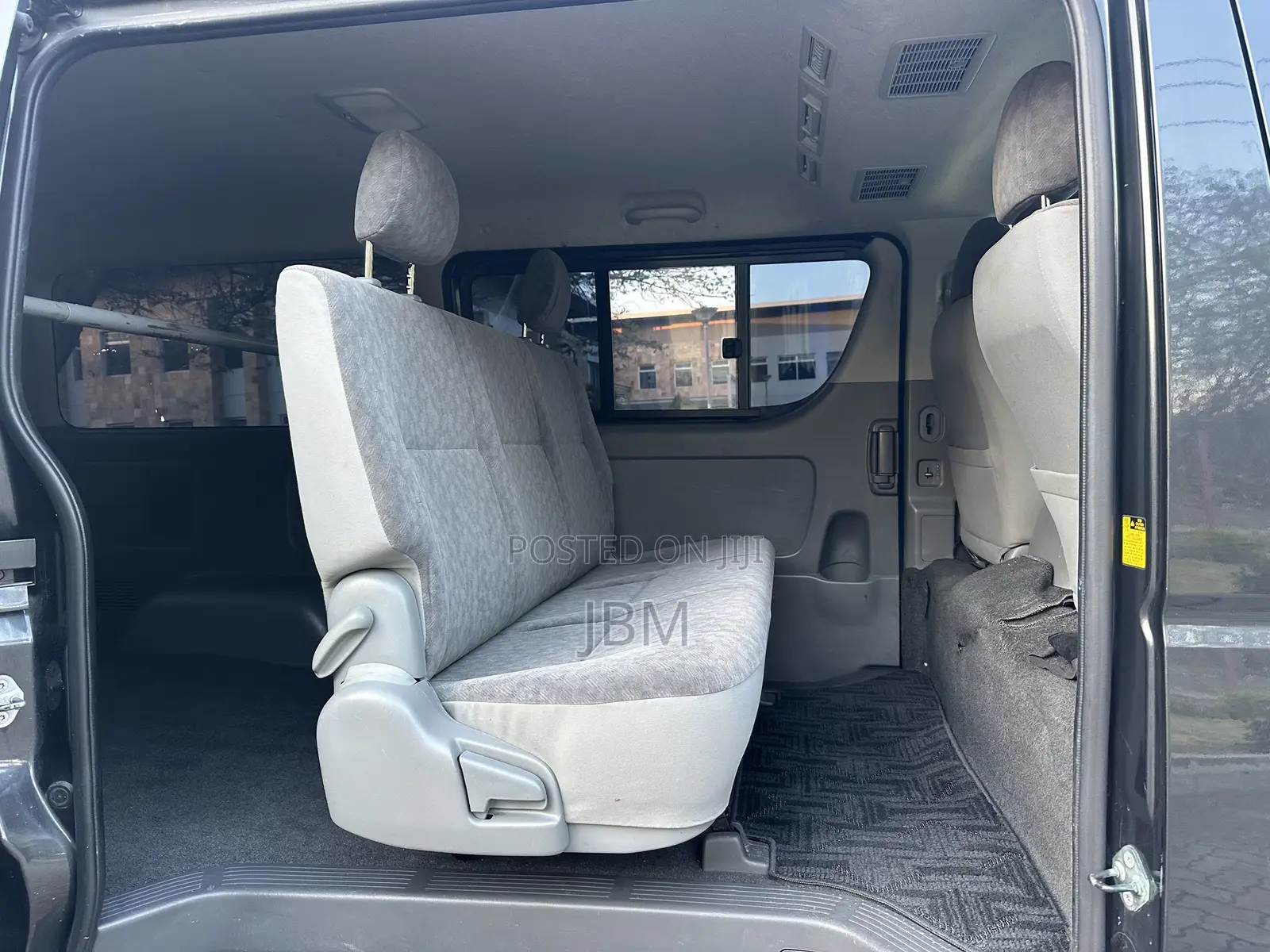 Toyota HiAce 2005 Grey