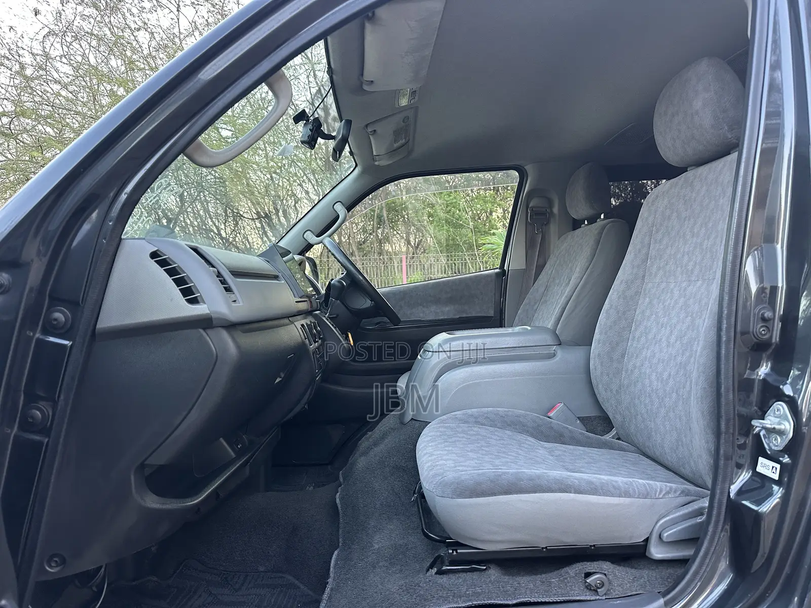 Toyota HiAce 2005 Grey
