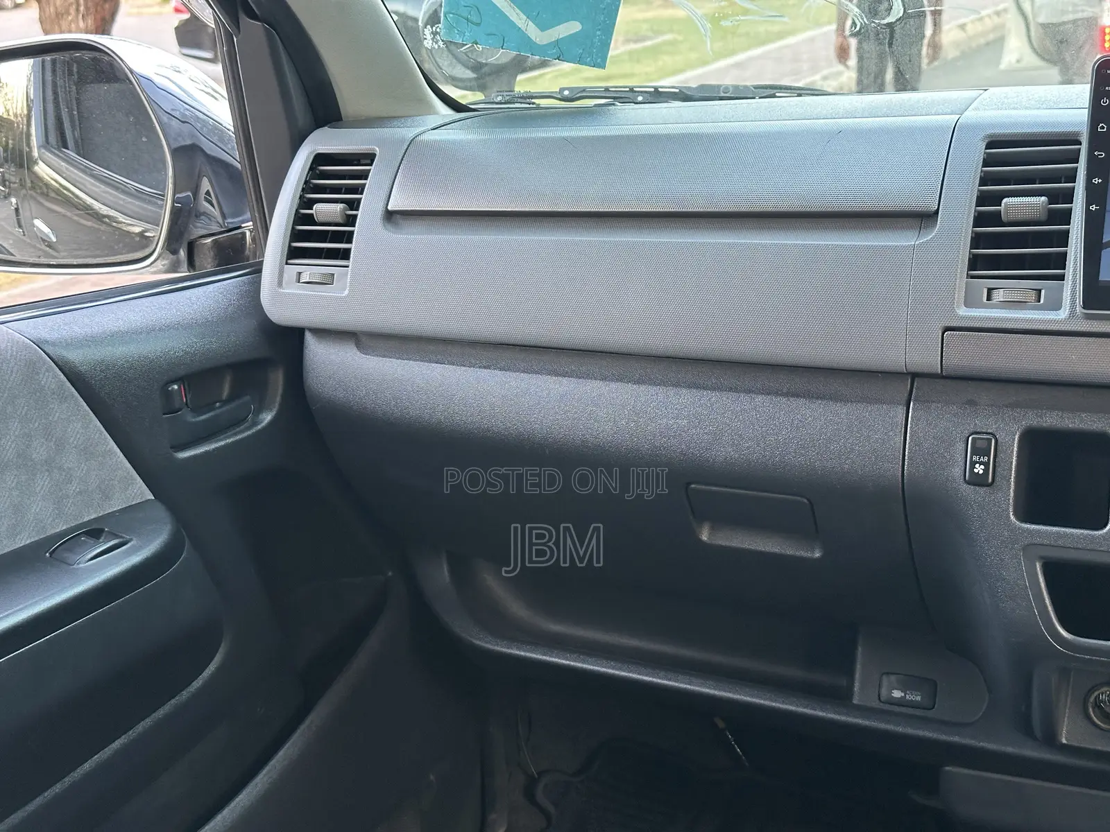 Toyota HiAce 2005 Grey