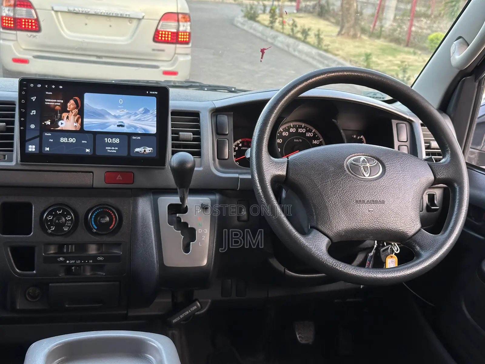 Toyota HiAce 2005 Grey