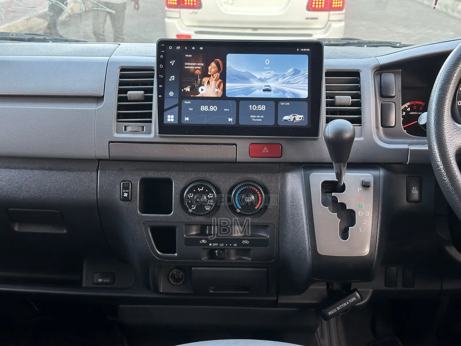 Toyota HiAce 2005 Grey