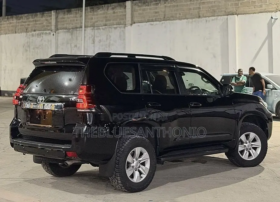 Toyota Land Cruiser Prado 2021 Black