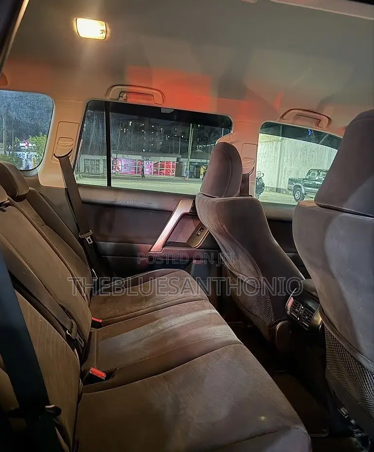 Toyota Land Cruiser Prado 2021 Black