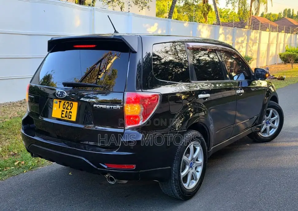 Subaru Forester 2011 Black