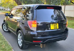 Subaru Forester 2011 Black