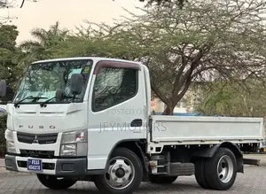 Mitsubishi Canter 2012 White