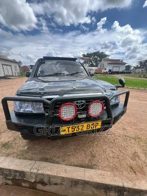 Toyota Land Cruiser HDJ 100 2002 Green