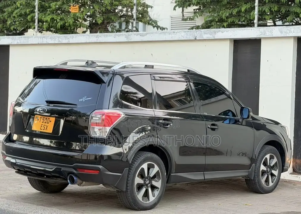 Subaru Forester 2017 Black